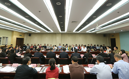 圖為座談會現(xiàn)場